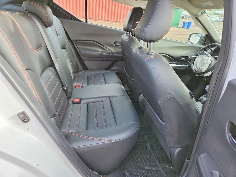2019 NISSAN KICKS S 19