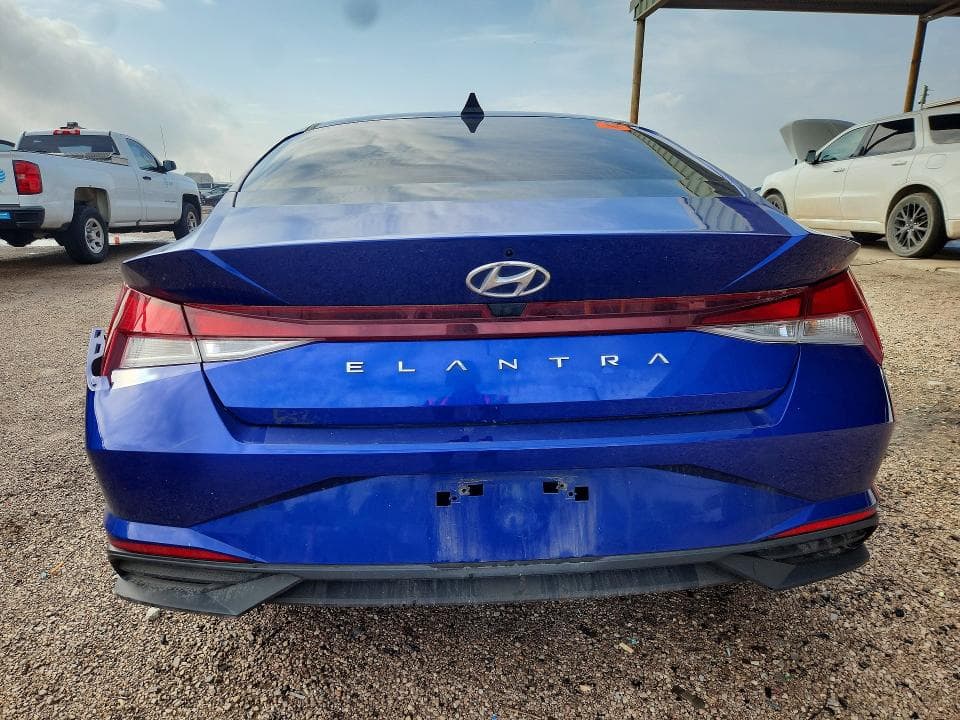 2023 HYUNDAI ELANTRA SE 6