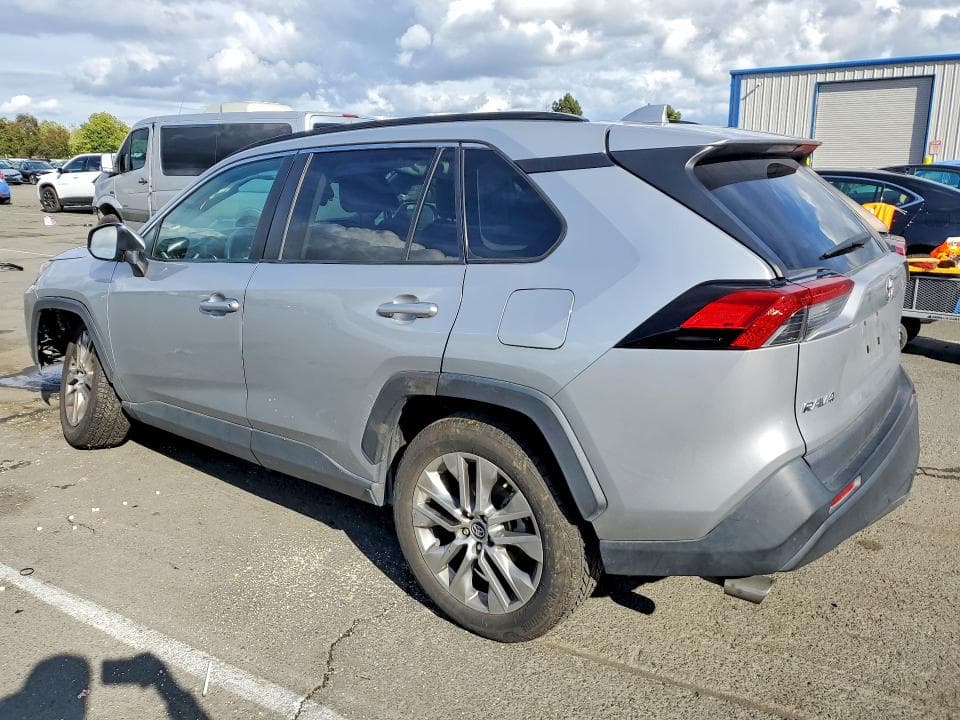 2019 TOYOTA RAV4 XLE PREMIUM 2