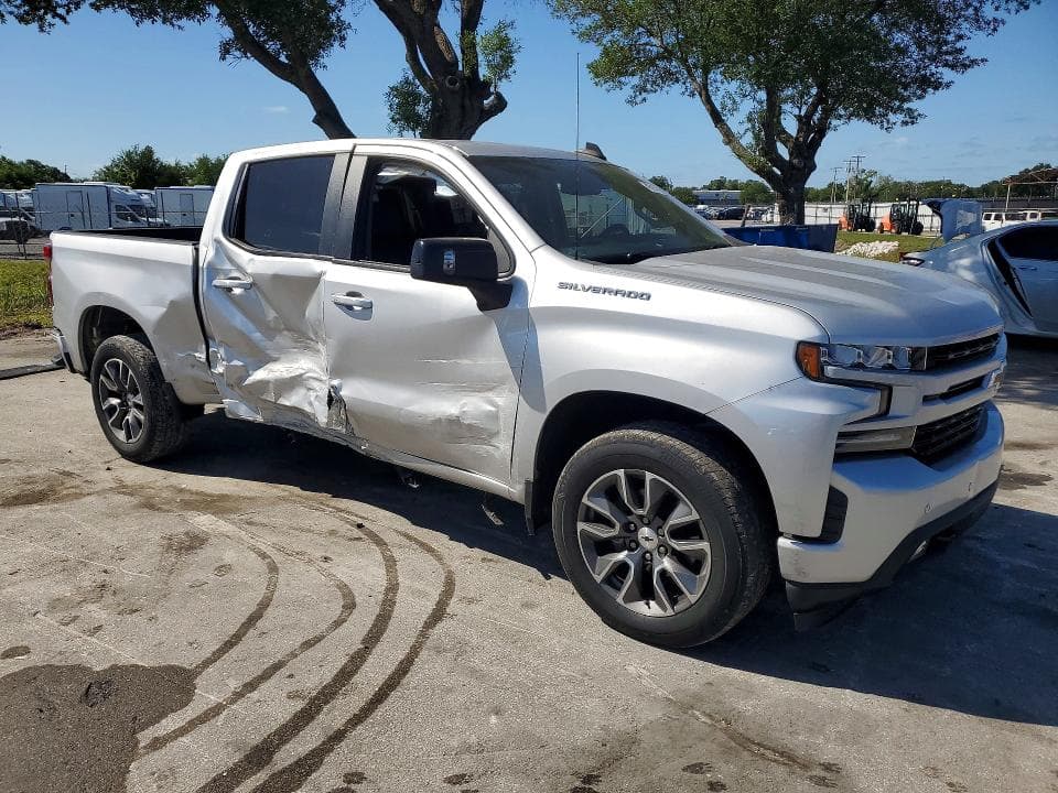 2020 CHEVROLET SILVERADO C1500 RST 4