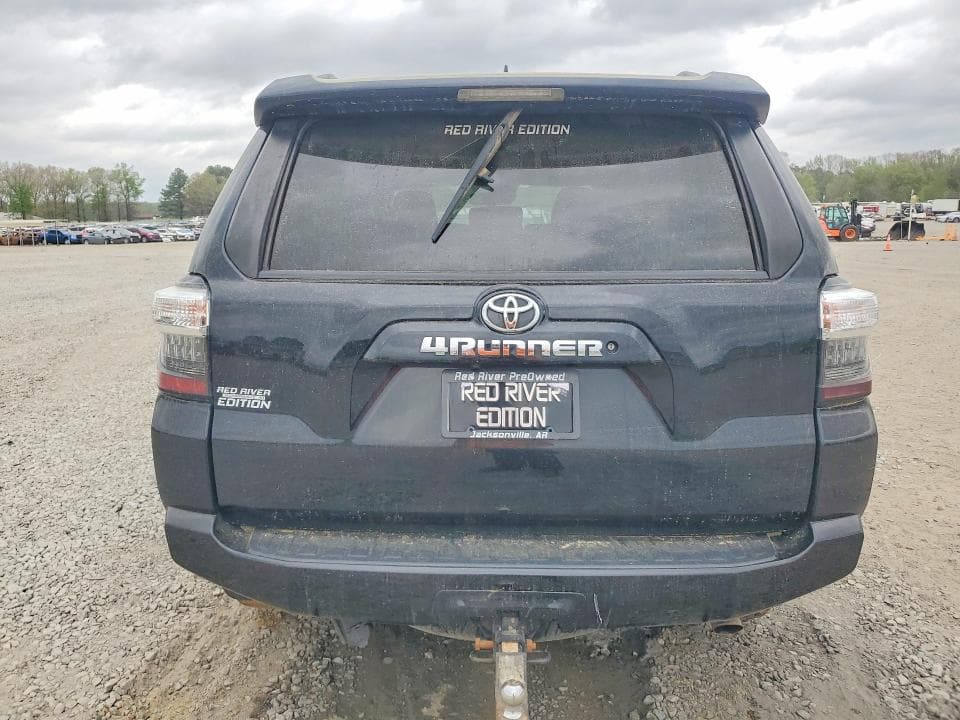 2020 TOYOTA 4RUNNER SR5 12
