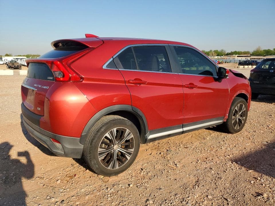 2018 MITSUBISHI ECLIPSE CROSS SE 3