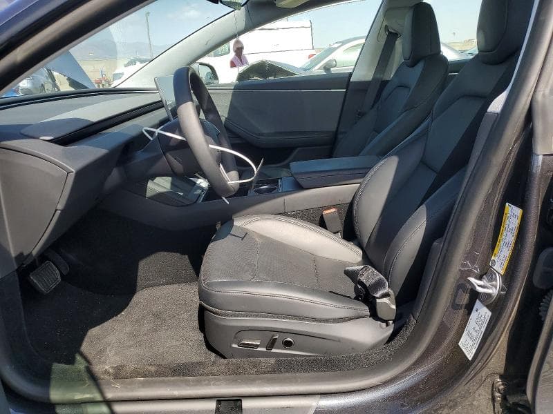 2025 TESLA MODEL 3 7