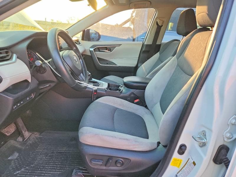 2019 TOYOTA RAV4 XLE 7