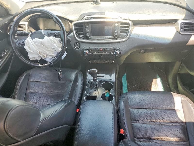 2018 KIA SORENTO EX 8