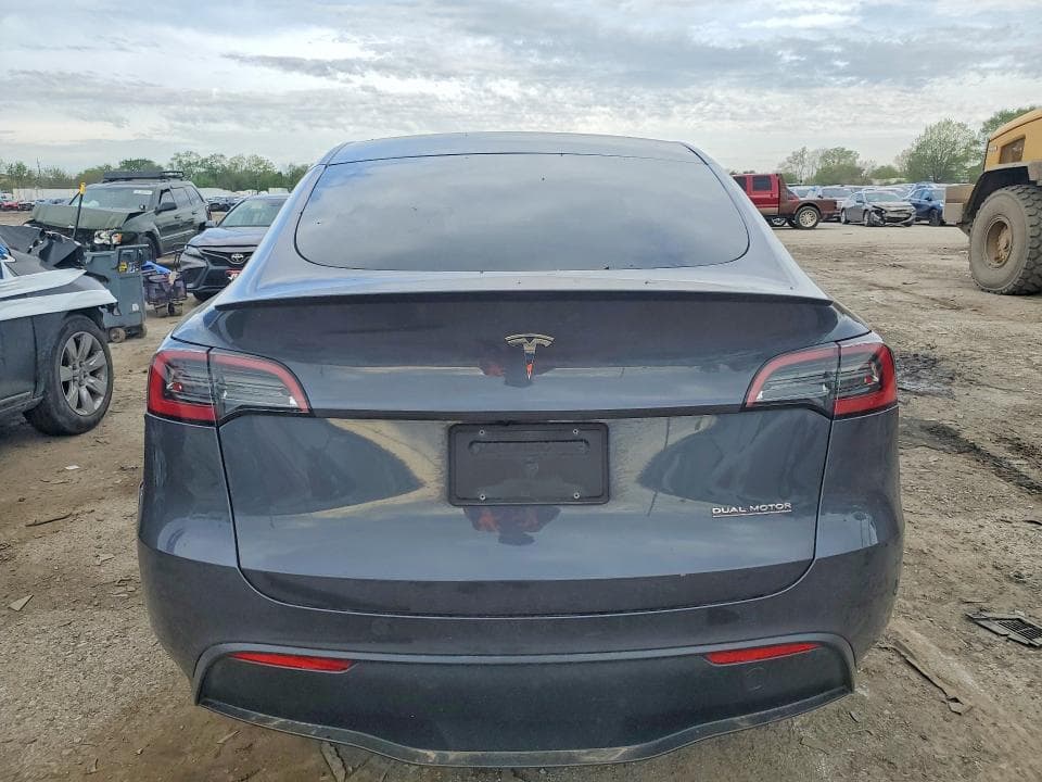 2023 TESLA MODEL Y 6