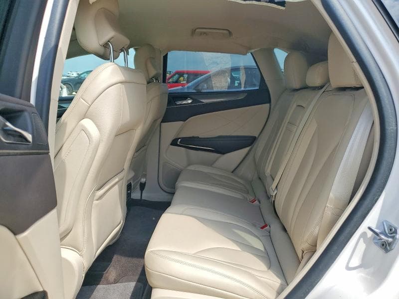 2018 LINCOLN MKC 11