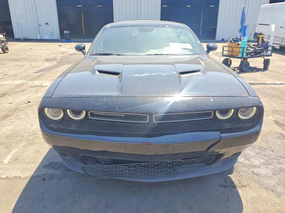 2023 DODGE CHALLENGER SXT 5