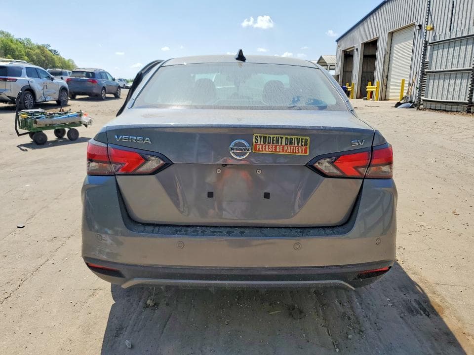 2021 NISSAN VERSA SV 6