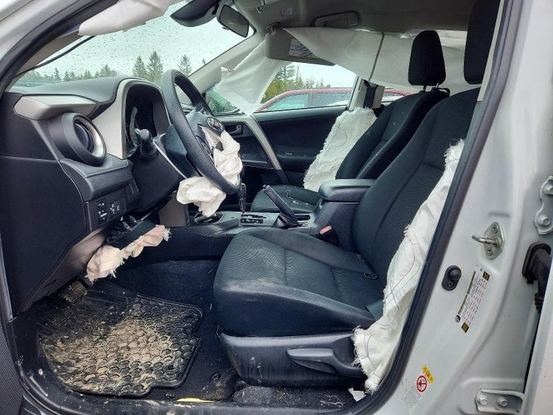 2018 TOYOTA RAV4 LE 7