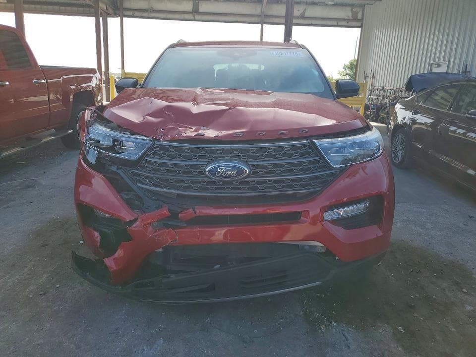 2022 FORD EXPLORER XLT 5