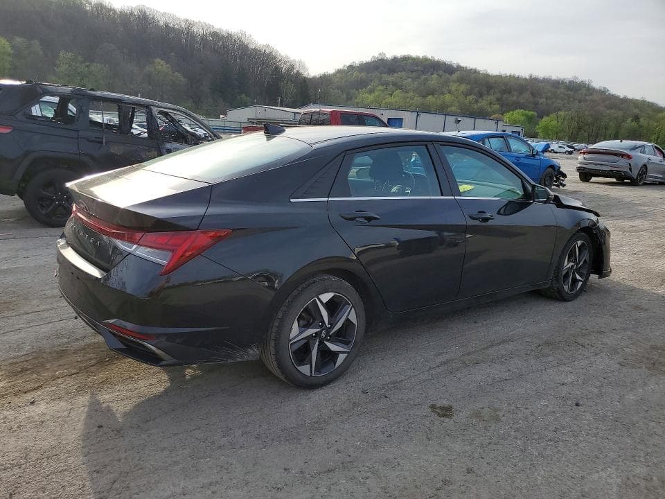 2021 HYUNDAI ELANTRA SEL 3