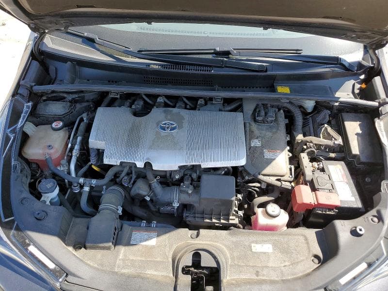 2018 TOYOTA PRIUS FOUR 11