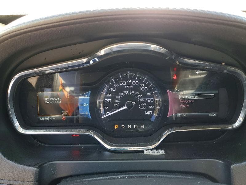 2019 LINCOLN MKT 9