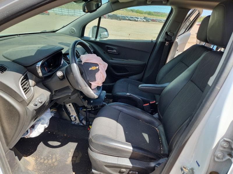 2022 CHEVROLET TRAX 1LT 7