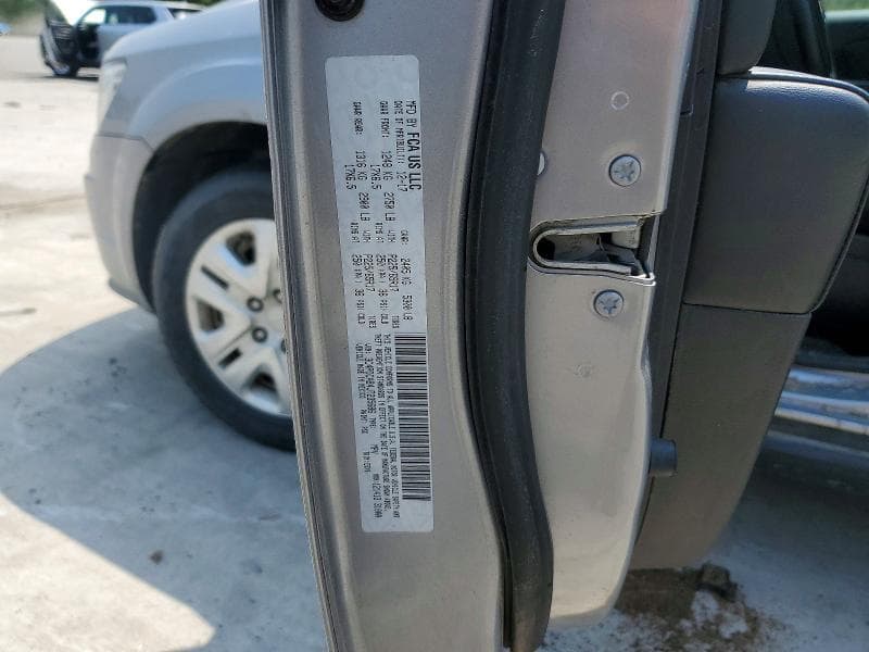 2018 DODGE JOURNEY SE 13