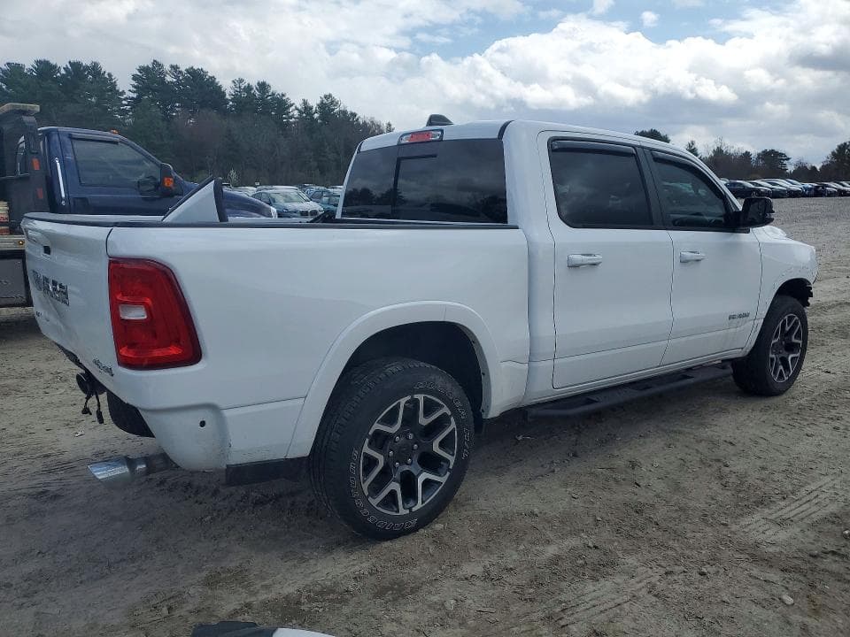 2025 RAM 1500 LARAMIE 3