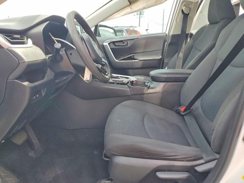 2020 TOYOTA RAV4 LE 7