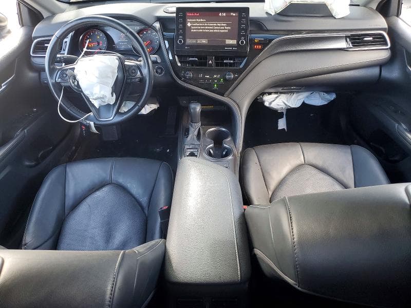 2021 TOYOTA CAMRY XSE 8