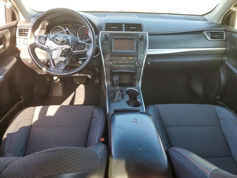 2017 TOYOTA CAMRY SE 8
