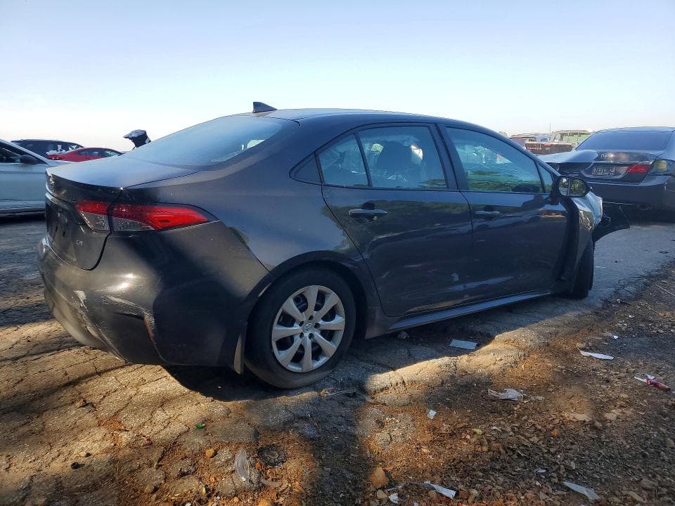 2026 TOYOTA COROLLA LE 3