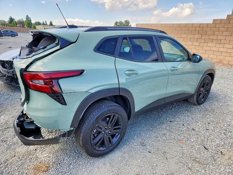 2025 CHEVROLET TRAX ACTIV 3