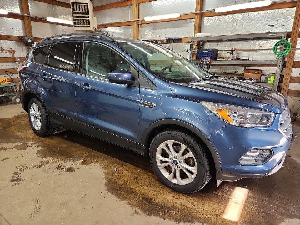 2018 FORD ESCAPE SE 4