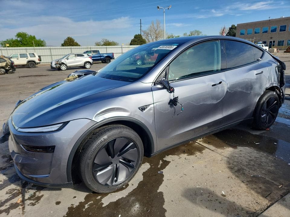 2026 TESLA MODEL Y - 1