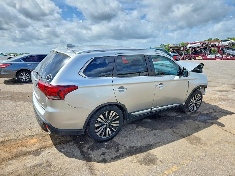2020 MITSUBISHI OUTLANDER SE 3