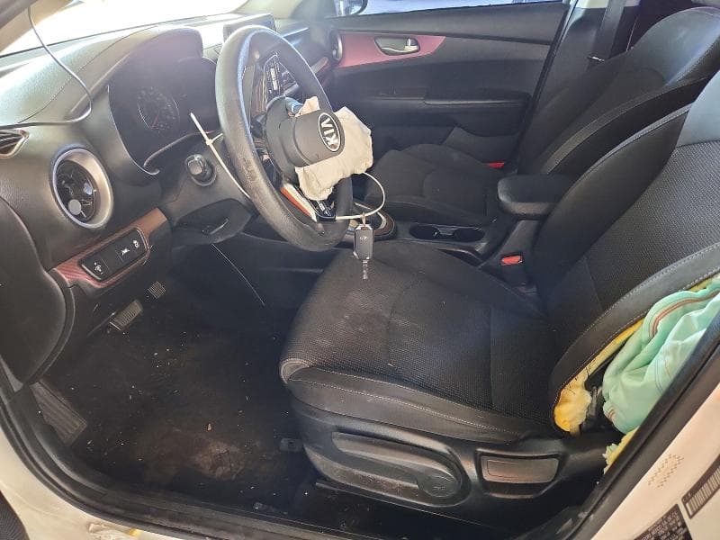2019 KIA FORTE LXS 7
