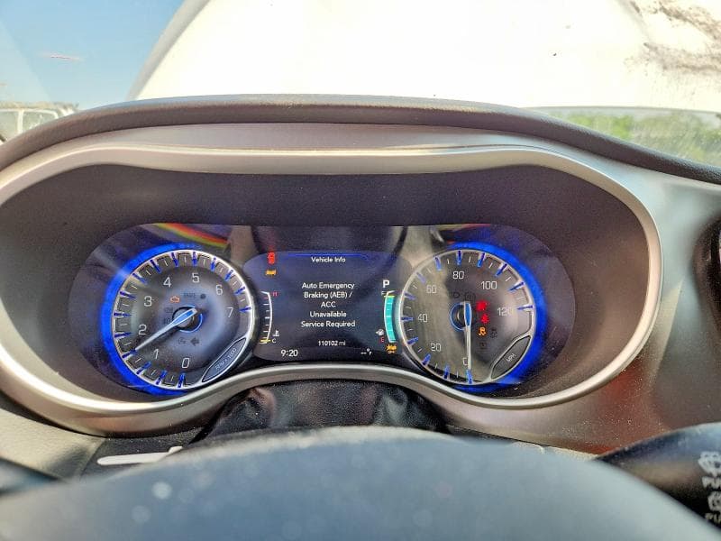 2022 CHRYSLER PACIFICA TOURING L 9