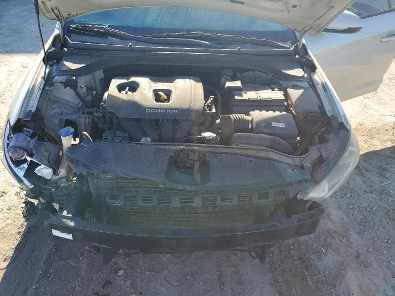2017 HYUNDAI ELANTRA SE 11