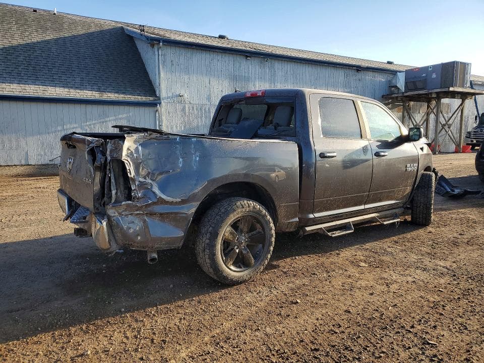 2017 RAM 1500 SLT 3