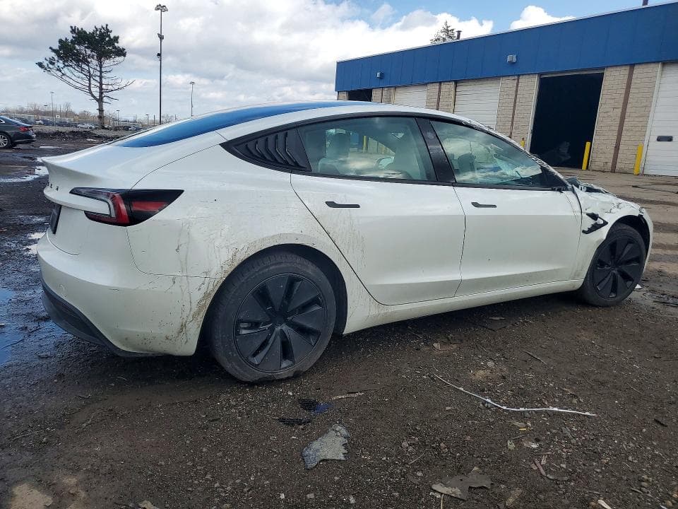 2025 TESLA MODEL 3 3