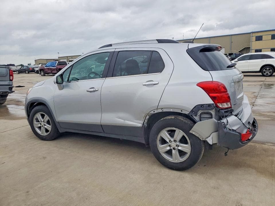 2020 CHEVROLET TRAX 2