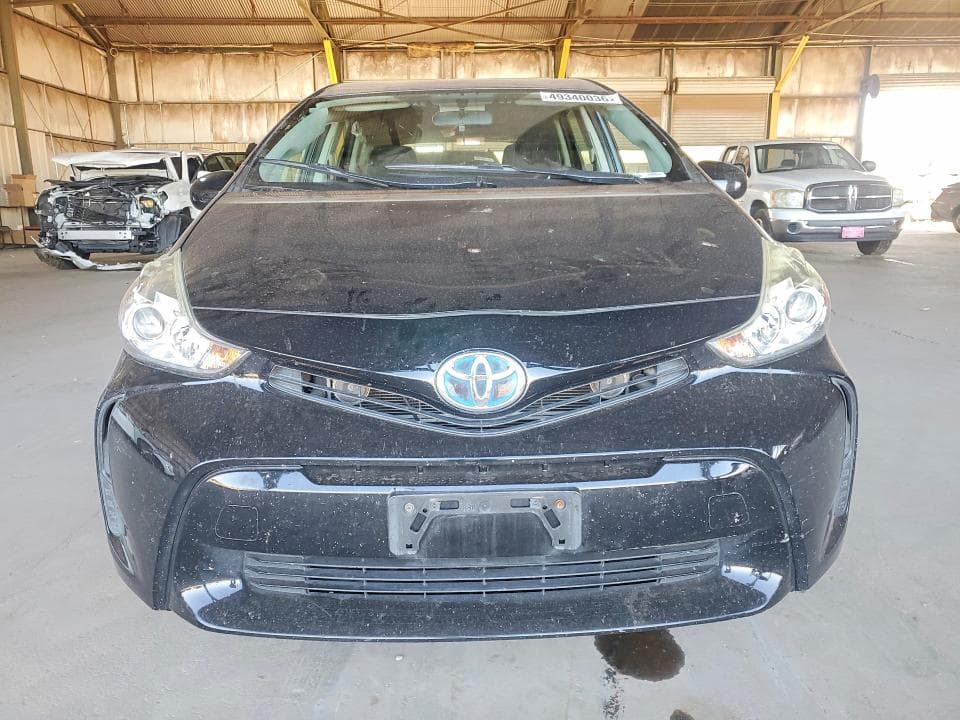 2017 TOYOTA PRIUS V TWO 5