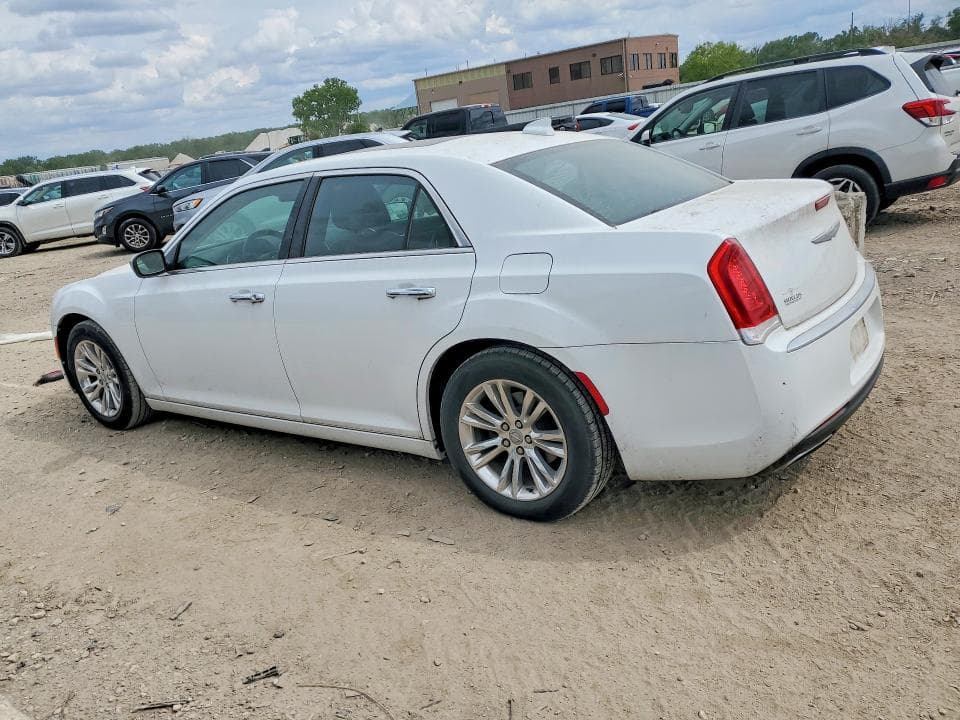 2017 CHRYSLER 300C 2