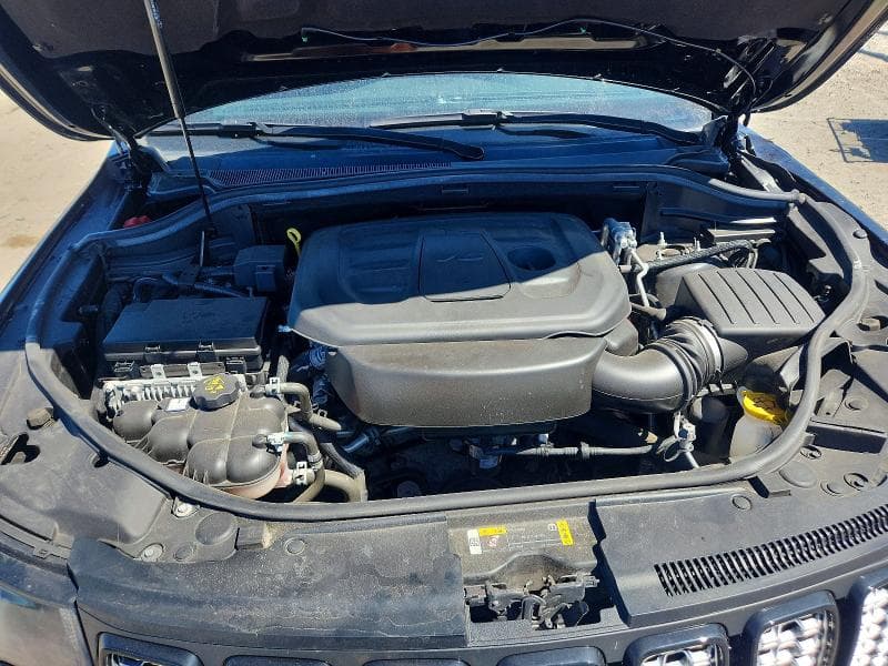 2022 JEEP GRAND CHEROKEE LAREDO E 12