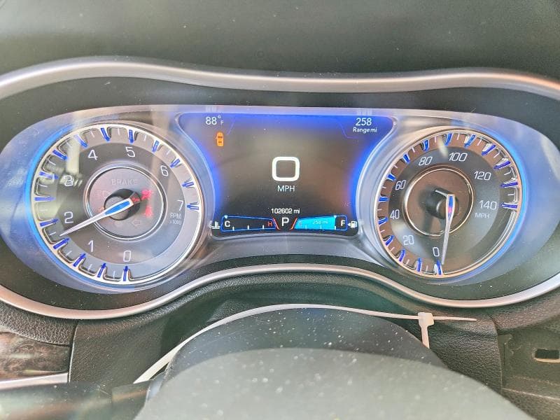 2018 CHRYSLER 300 LIMITED 9