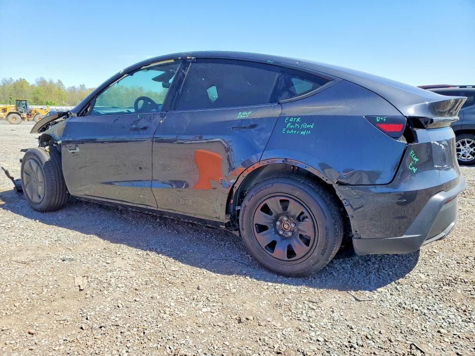 2026 TESLA MODEL Y 2