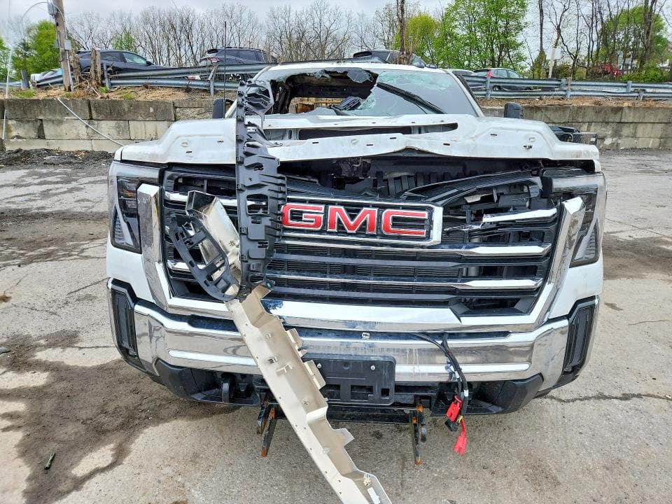 2025 GMC SIERRA K2500 SLE 5
