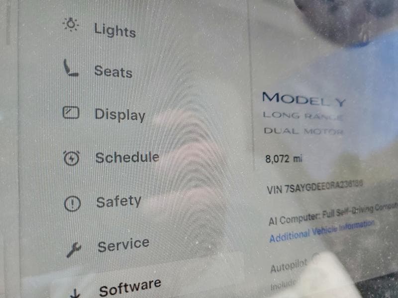 2024 TESLA MODEL Y 9