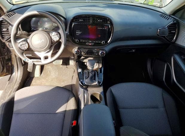 2025 KIA SOUL S 8