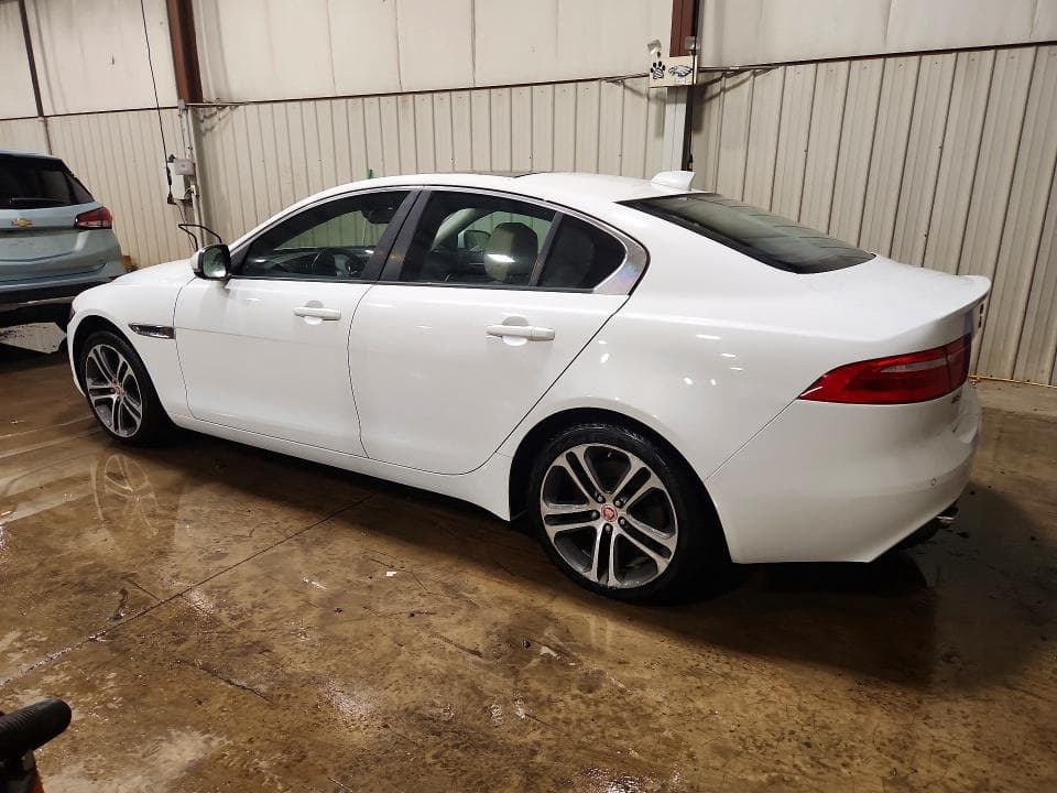 2017 JAGUAR XE PREMIUM 2