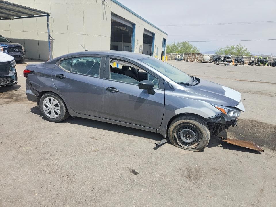 2023 NISSAN VERSA S 4