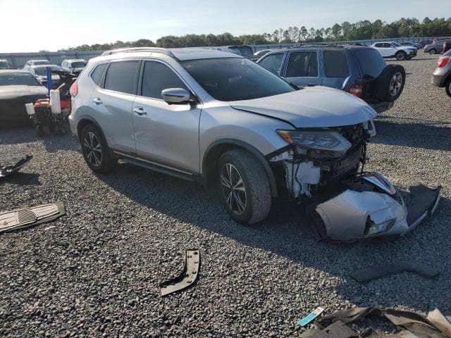 2017 NISSAN ROGUE SL 4