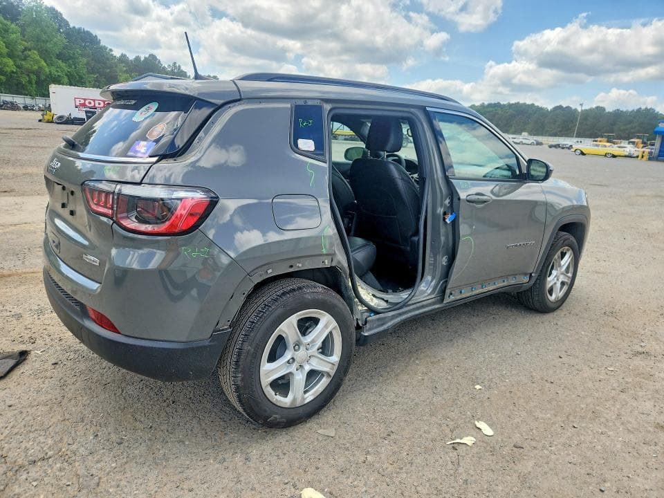 2023 JEEP COMPASS LATITUDE 3