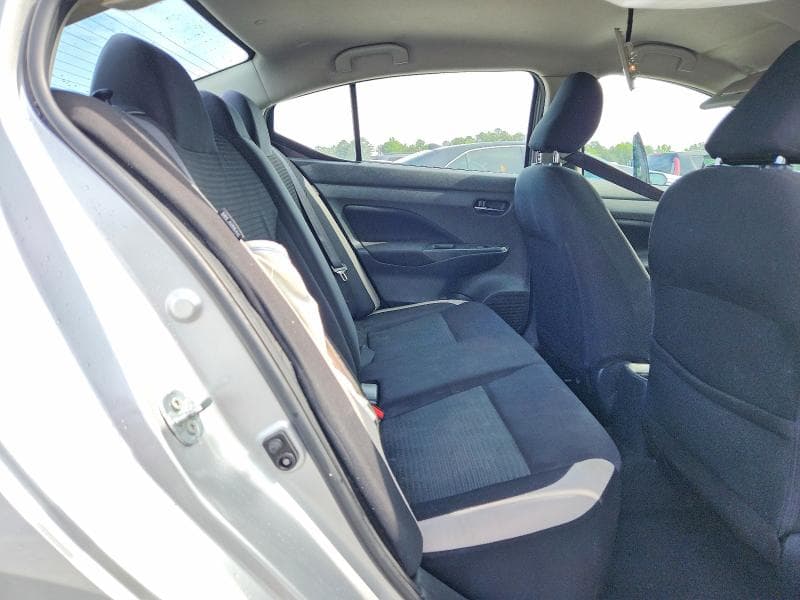 2021 NISSAN VERSA SV 10