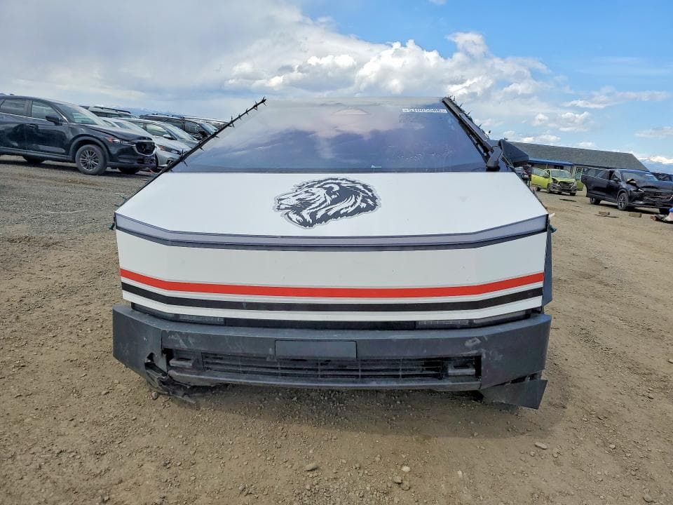 2024 TESLA CYBERTRUCK 5