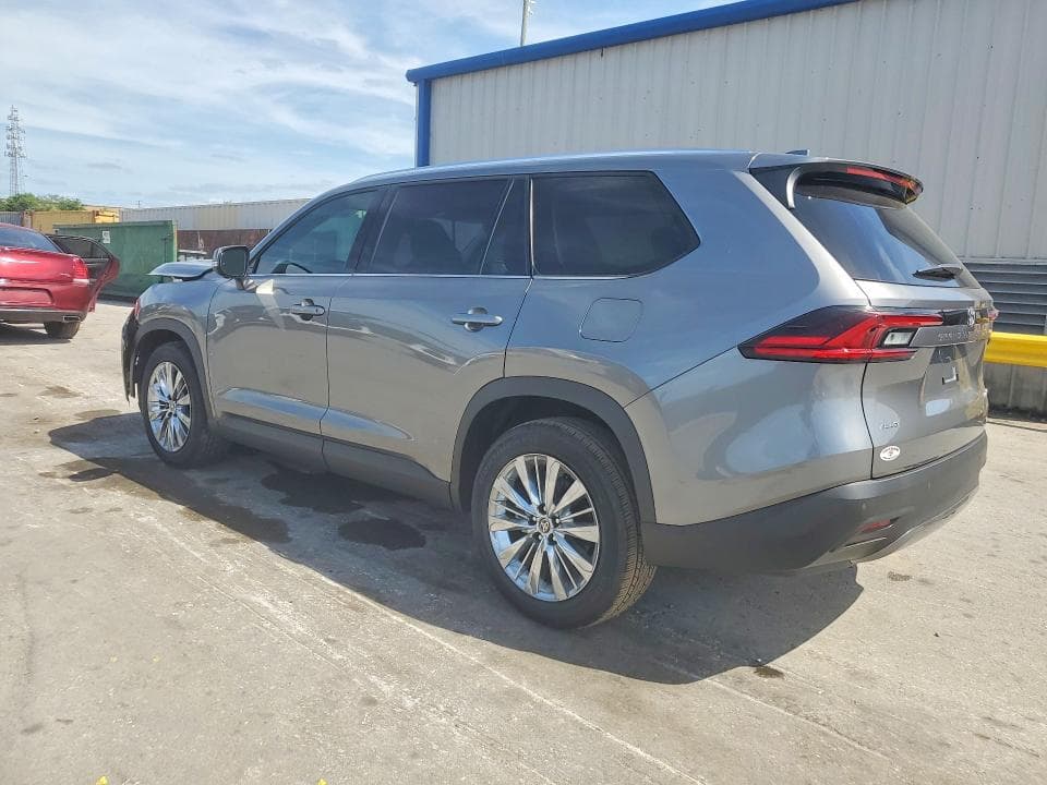 2026 TOYOTA GRAND HIGHLANDER PLATINUM 2